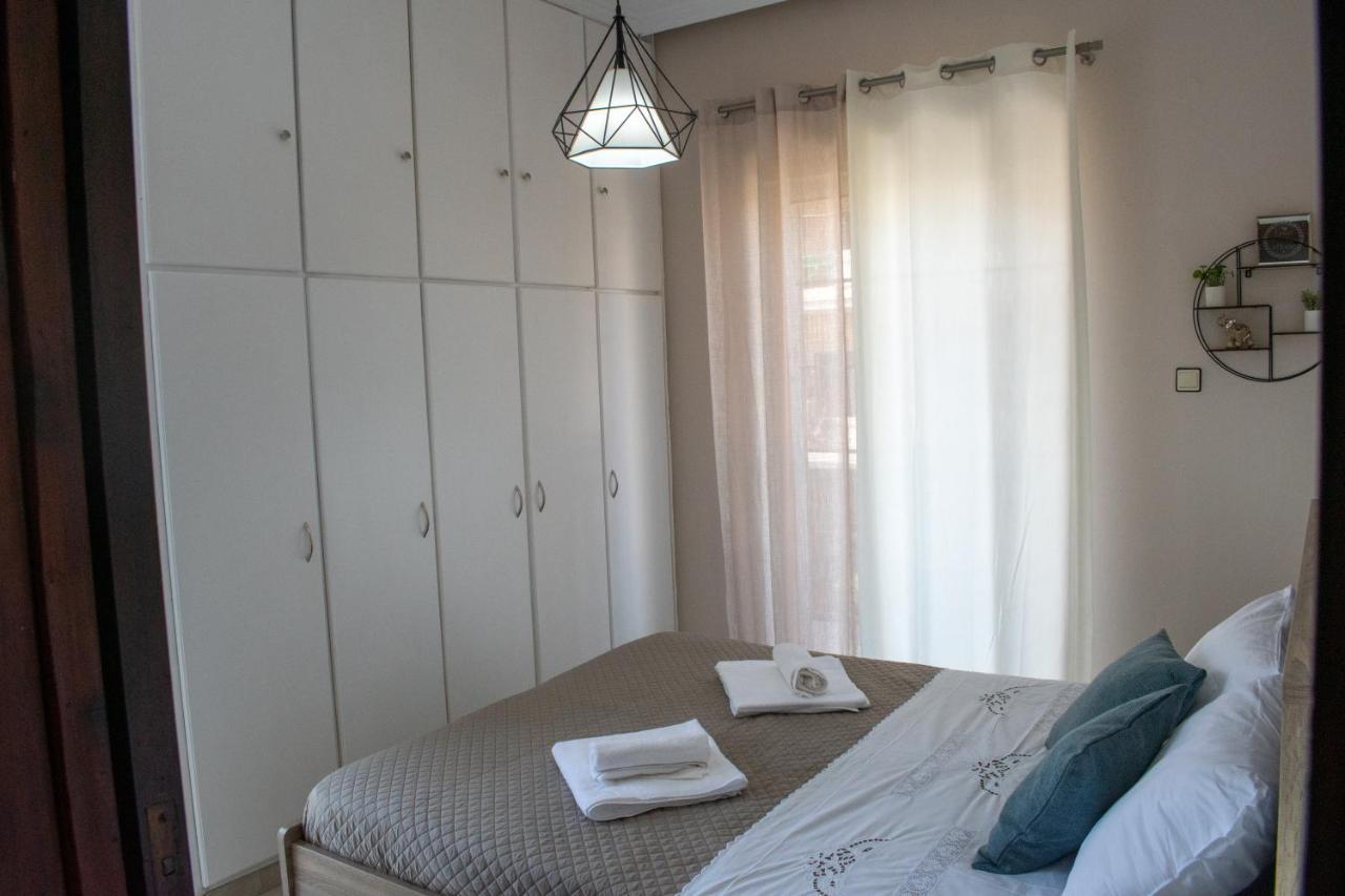Eva's Residence, Family חאניה
