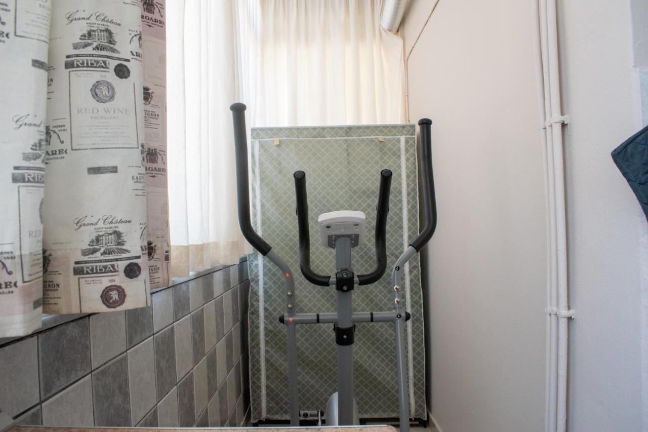 דירה Eva's Residence, Family